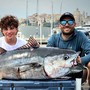 Pesca record al largo delle coste alassine, catturato un tonno di 50 chili