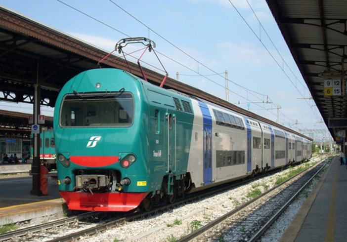 Rallentamenti al traffico ferroviario tra Savona e Cogoleto: &quot;Persone non autorizzate in galleria&quot;