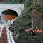 Operaio muore cadendo da un viadotto sull'A6: disposta l'autopsia