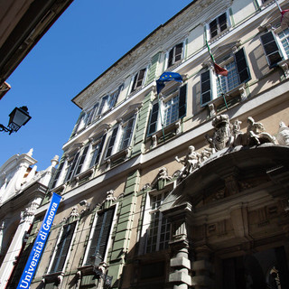 Università di Genova, tasse ridotte per gli studenti caregiver