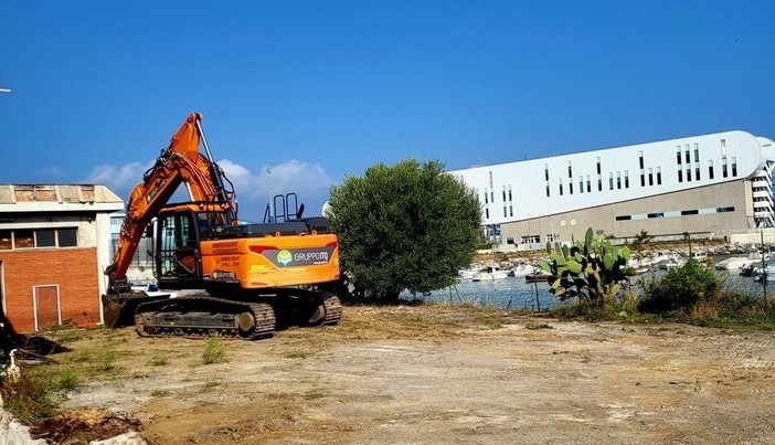 Porto Vado, parte il cantiere per l'ultimo lotto della passeggiata e la riqualificazione del polo nautico