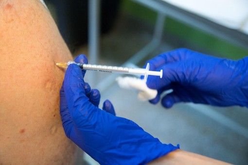 Covid, il 12 febbraio Vaccine Day al Palatrincee a Savona: spazio poi al Palacrociere