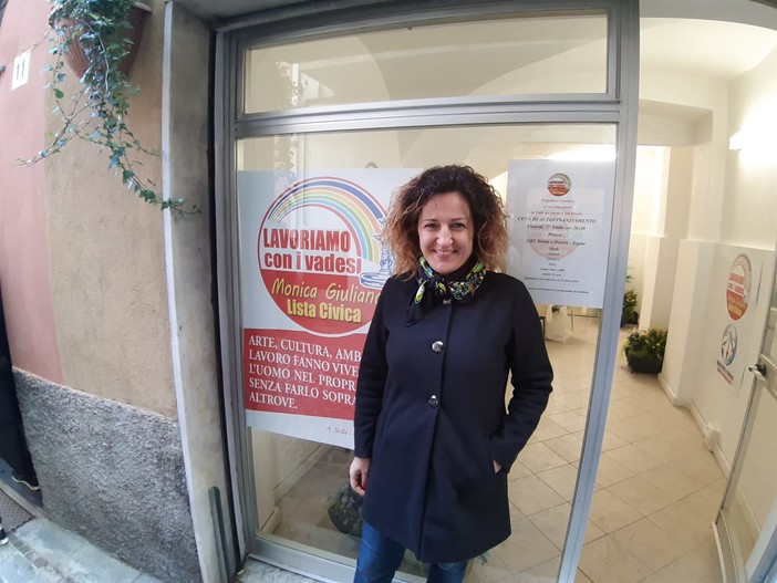 Vado, inaugurato il point del candidato sindaco Monica Giuliano: &quot;Lavoriamo con i vadesi nel segno della continuità&quot; (VIDEO)