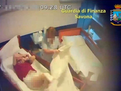 Violenze nella Rsa, la rabbia di Toti: &quot;Condanna e disprezzo totale&quot;