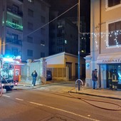 L'intervento dei vigili del fuoco in via Servettaz a Savona