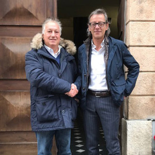 Mauro Vannucci con il sindaco ingauno Riccardo Tomatis