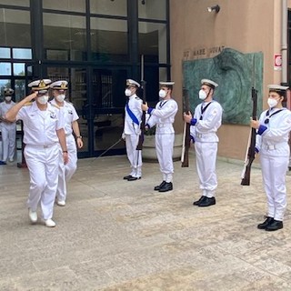 Il contrammiraglio Liardo in visita alla Capitaneria di porto - Guardia Costiera di Savona