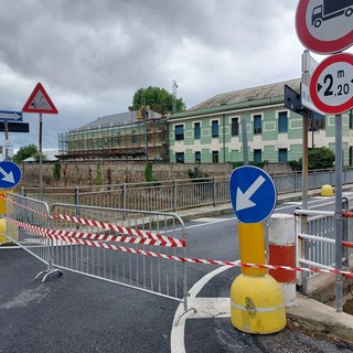 Vado, zona viola nel centro: chiuse le attività commerciali nell'area a rischio esondazione