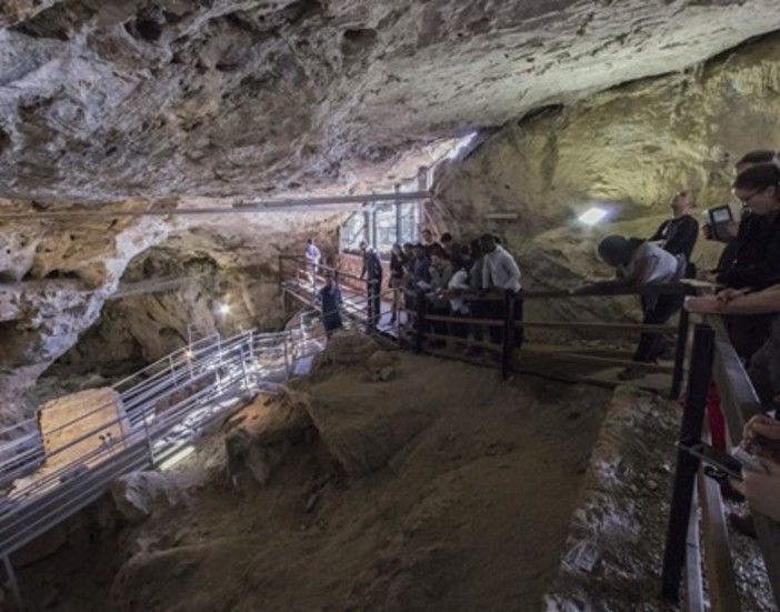 A luglio ed agosto visite straordinarie alla grotta delle arene candide