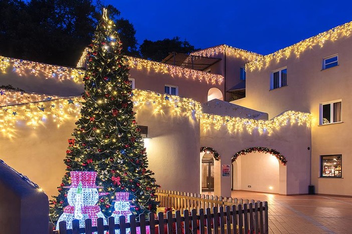 Il Villaggio di Natale di Finale Ligure attrae grandi e piccini per le Feste, visitalo