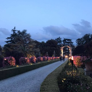 Foto esclusive dell'evento blindatissimo a Villa Faraggiana