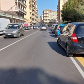 Pista ciclabile di via Nizza, dito puntato di una savonese: &quot;Utilizzata come parcheggio e non è sicura&quot;