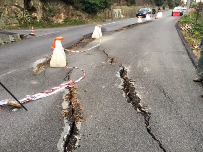 Frana sulla provinciale 4, i sindaci di Tovo e Magliolo scrivono alla Provincia:&quot;Necessario intervento urgente&quot;