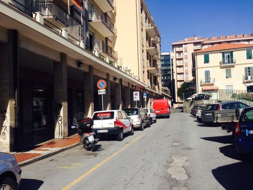 Savona, da oggi senso unico alternato in via Trilussa per lavori di scavo dell’Italgas