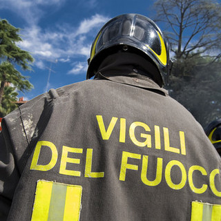 Garlenda, incendio boschivo in zona Paravenna: domato dai soccorsi