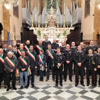Anche ad Alassio i carabinieri celebrano la Virgo Fidelis: la cerimonia con gli amministratori locali