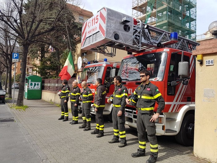 Albenga, i vigili del fuoco ricordano i colleghi Dario Ambiamonte e Giorgio Grammatico deceduti a Catania (FOTO e VIDEO)