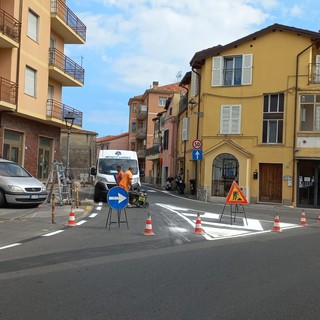 Albenga, cambia la viabilità a Leca: via Carducci diventa a senso unico