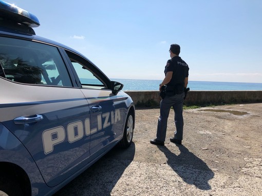 Controlli della Polizia di Stato: due arresti, otto denunce e un Foglio di Via Obbligatorio