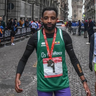 10 anni di Savona Half Marathon, Jena Sintayehu Dinksa fa il bis: braccia al cielo in via Paleocapa (FOTO E VIDEO)