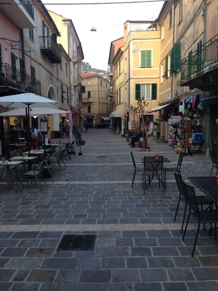 Finale Ligure, completato il restyling di via Porro