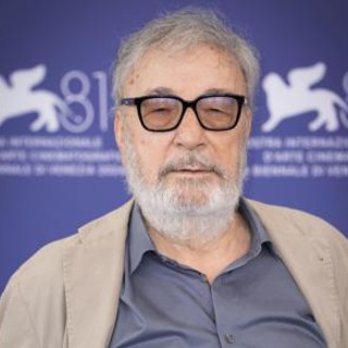 Venezia 81, Gianni Amelio: &quot;Racconto la guerra non come in tv&quot;