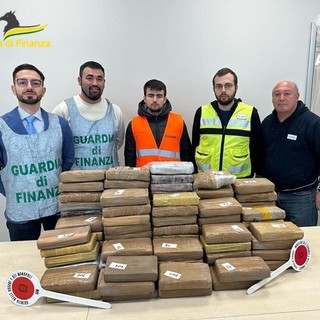 Sequestrati 116 kg di cocaina nell’interporto di Vado Ligure