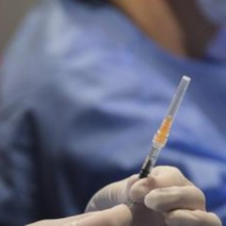 Vaccini, reumatologi: 1 paziente su 5 non è immunizzato contro le infezioni più diffuse